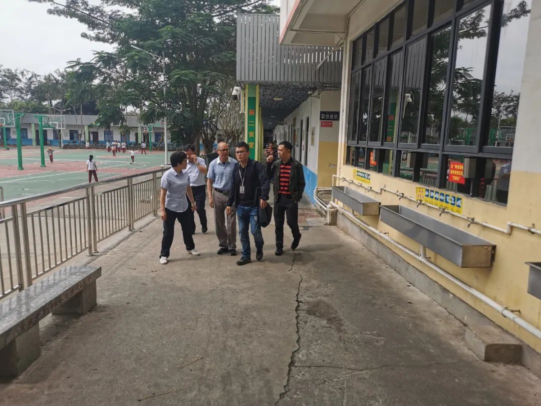 护航新学期——海口市市场监督管理局来我校开展学校食堂食品安全联合检查工作